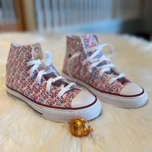 Converse sneakers. Size 1 junior